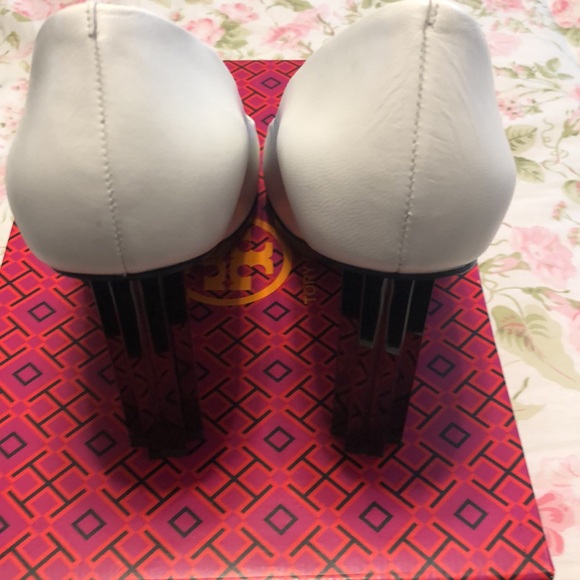 Tory Burch Pumps - Picture 3 of 6